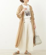 ベージュ