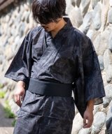 ブラック