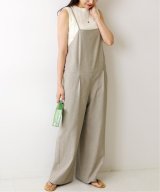 ベージュ