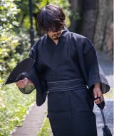 ブラック