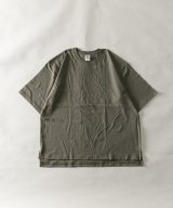 グリーン