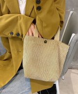 ベージュ