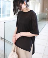 ブラック