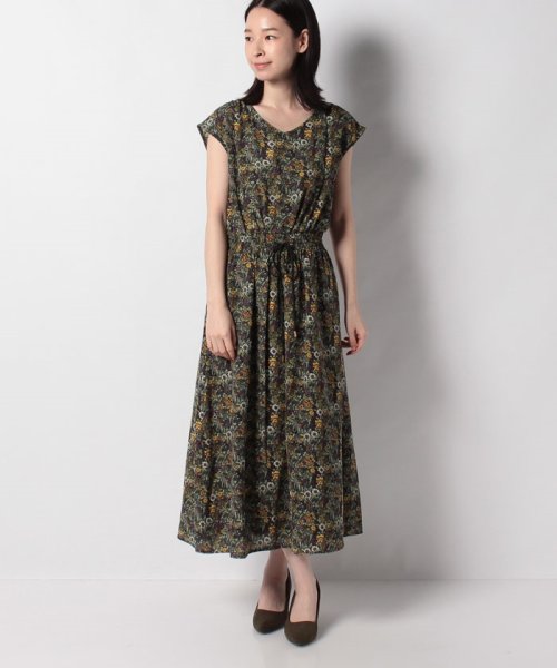 セール ダークフラワープリントワンピース インタープラネット Interplanet D Fashion