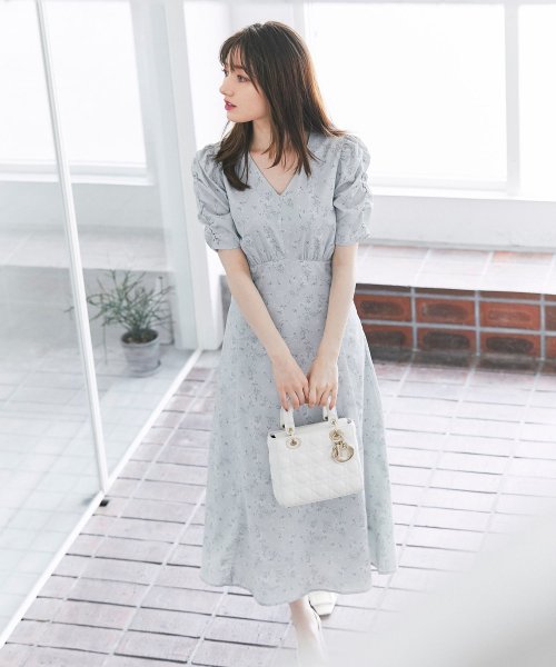 タイニーフラワープリントバックレースアップワンピース トッコクローゼット Tocco Closet D Fashion