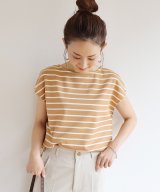 ベージュ