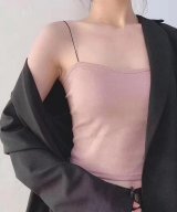 ピンクベージュ