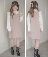 ベージュ