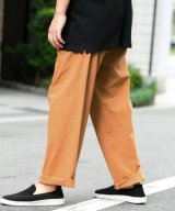 オーカーブラウン