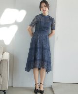 ブルー
