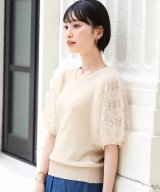 ベージュ