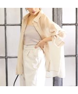 ライトベージュ