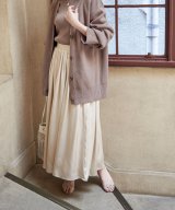 ライトベージュ
