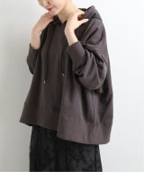 グレー