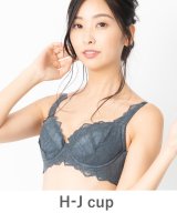 グレー