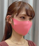 ピンク
