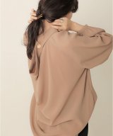 ベージュ