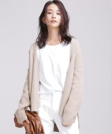 ベージュ