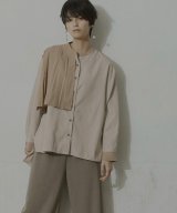 ライトベージュ