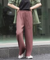 Dk.pink