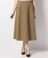 ベージュ