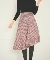 ピンク