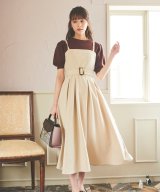 ベージュ