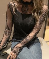 ブラック