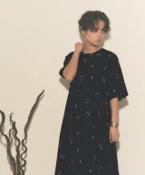 ブラック