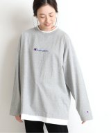 グレー