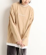 ベージュ
