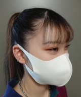 ホワイト