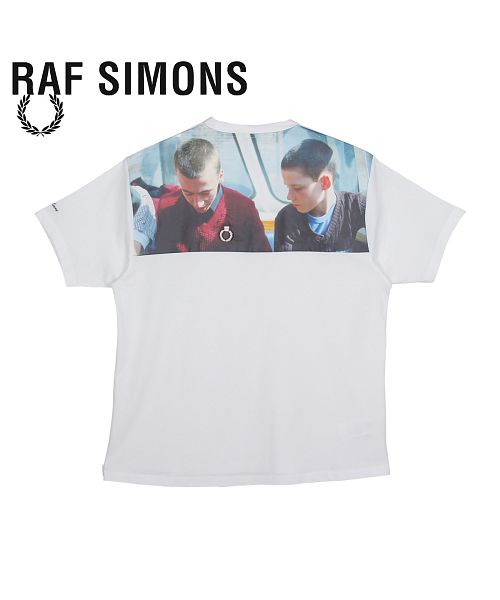 激安一掃 Raf Tシャツ Simons Tシャツ/カットソー(半袖/袖なし)
