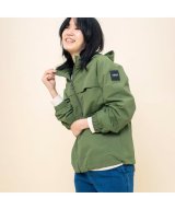 モスグリーン