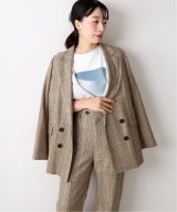ベージュ