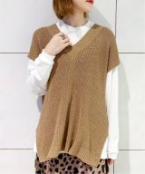 ベージュ