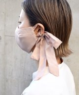 ベージュ