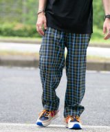 グリーン