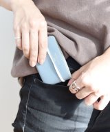 ライトブルー