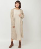 ベージュ