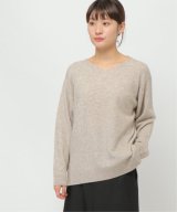 ベージュ