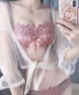 ピンク