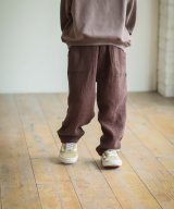 ブラウン