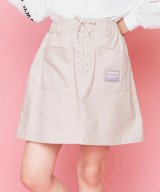 ベージュ