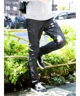 ブラック