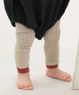 ベージュ