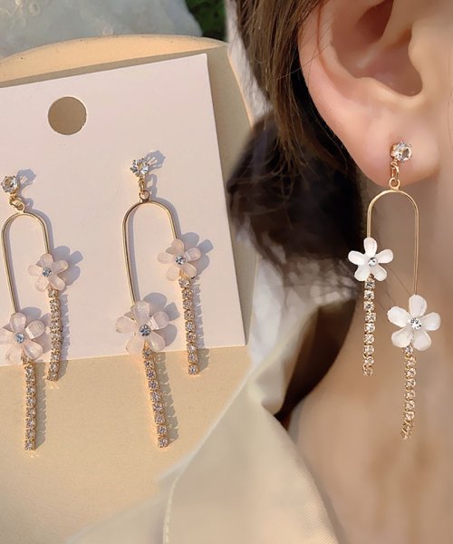 クーポン セール30 Off ピアス レディース 揺れる ロングピアス モチーフピアス 花 可愛い イヤリング人気アクセサリー ショッピングゴー Shoppinggo D Fashion クーポン セール30 Off ピアス レディース 揺れる ロングピアス モチーフピアス 花 可愛い イヤリング人気アクセサリー ショッピングゴー Shoppinggo D Fashion