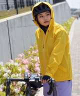 イエロー