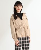 ベージュ