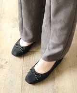 ブラックスエード